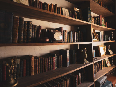 100年以上前の古洋書を1000冊以上ご用意