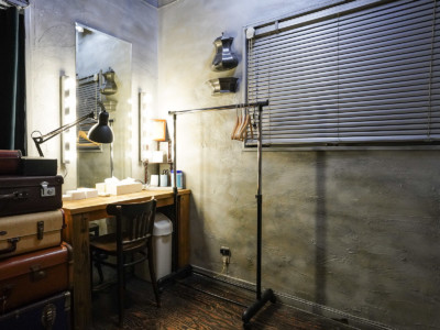 メイク・フィッティングスペース