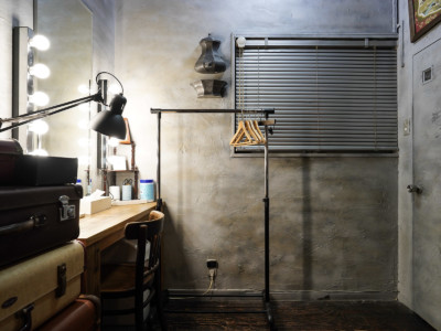 メイク・フィッティングスペース