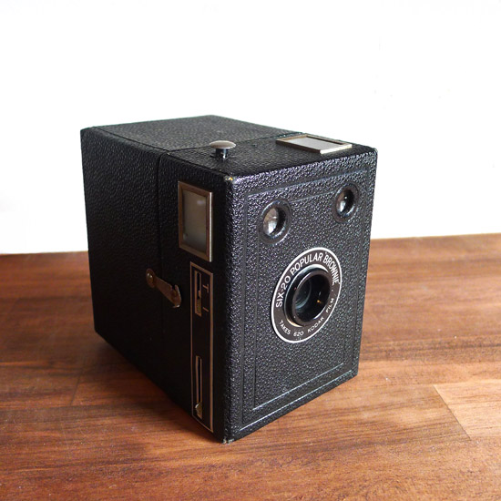 アンティーク カメラ Kodak Six-20 Popular Brownie